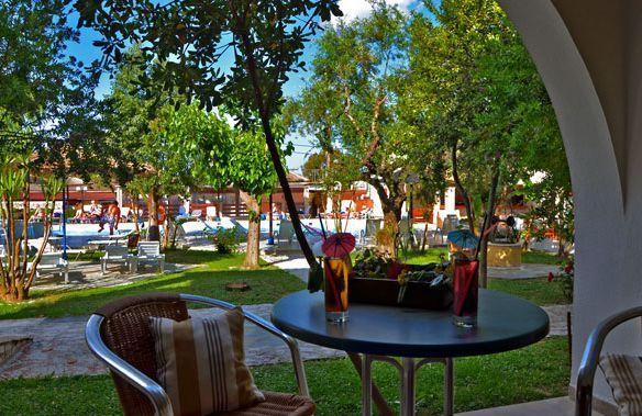 Mediterranee Hotel Planos  Phòng bức ảnh